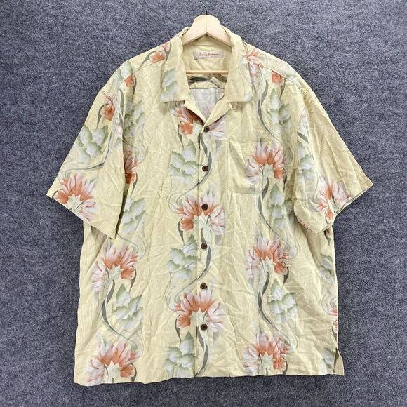 Tommy Bahama Shirt Men XL Yellow Floral Button Up Collared Short Sleeve Silk - Picture 1 of 9
